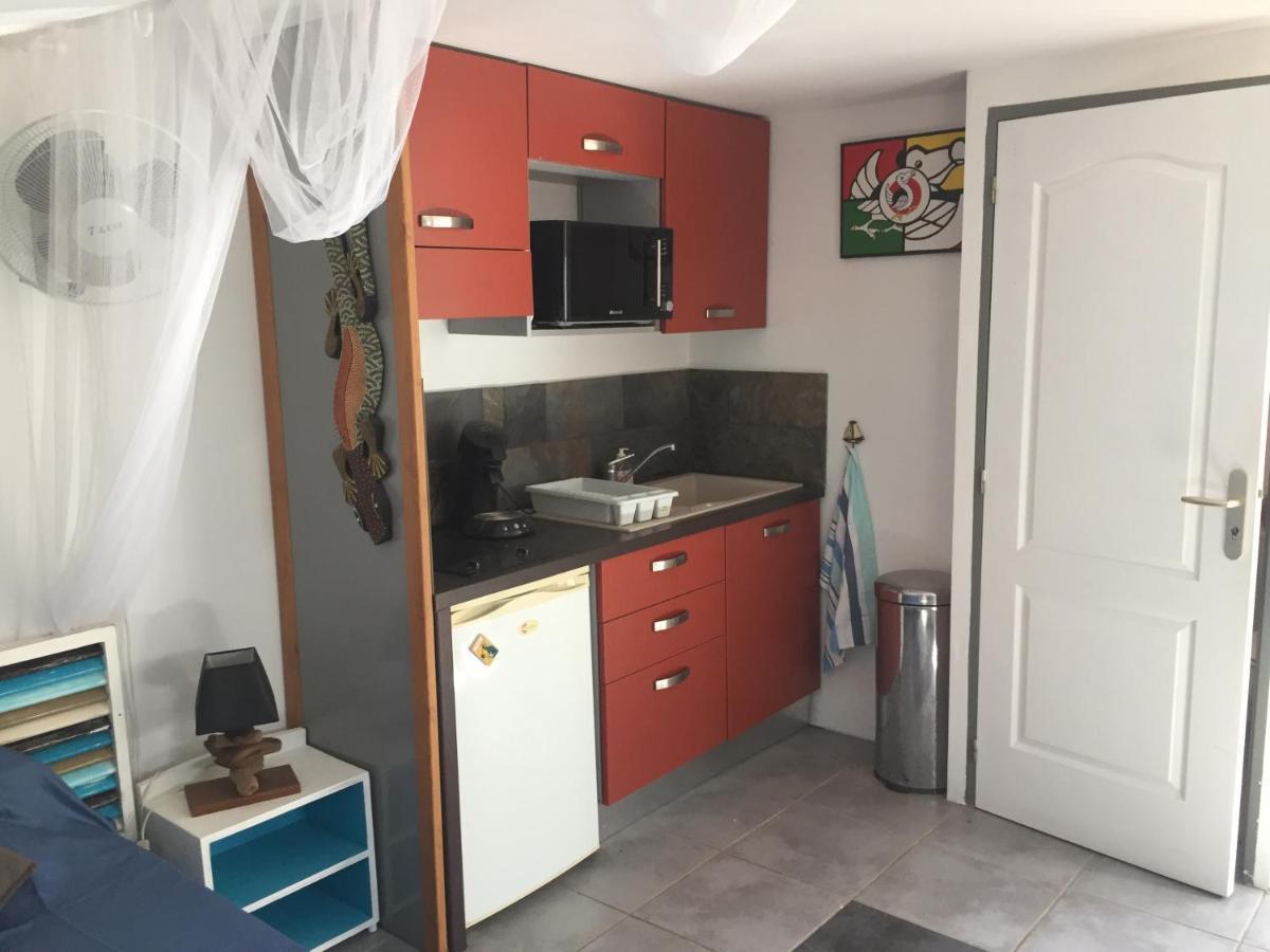 Studio Independant Dans Propriete Avec Piscine Et Wifi Saint-Gilles-les-Bains Exterior foto